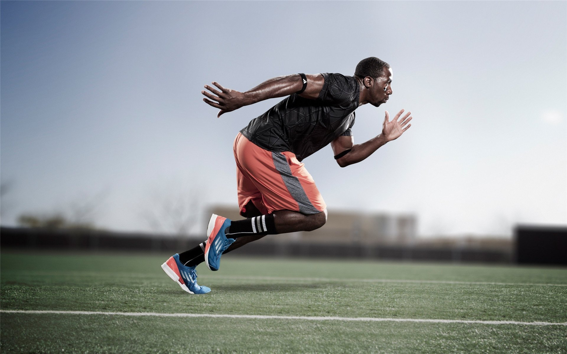 -巴西骑手斯蒂芬·巴尔查在巴黎奥运会上获得个人障碍赛银牌，创造历史。